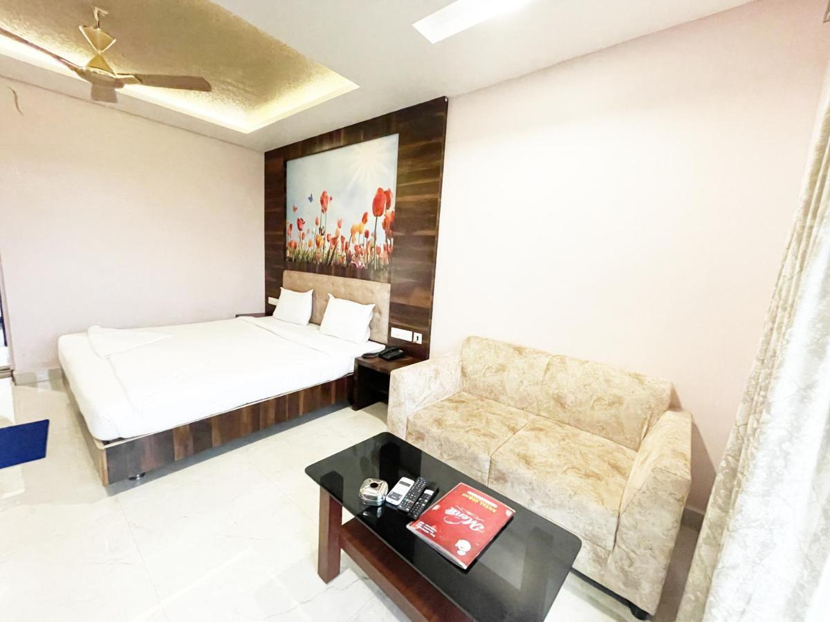 Shree Ganesh Hotel Puri Exterior foto